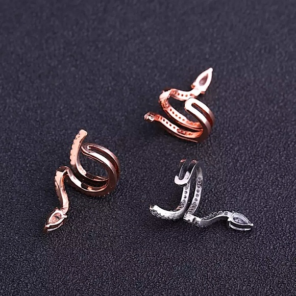 ⚜️[𝟯𝟬%𝗢𝗙𝗙|𝗯𝘂𝗻𝗱𝗹𝗲𝘀 𝟯+]⚜️CZ Rhodium Snake Cuff Earring NEW - Picture 9 of 12